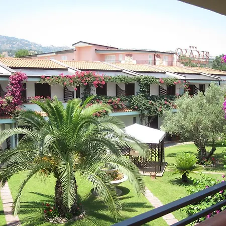 Pegaso Aparthotel Montepaone Lido