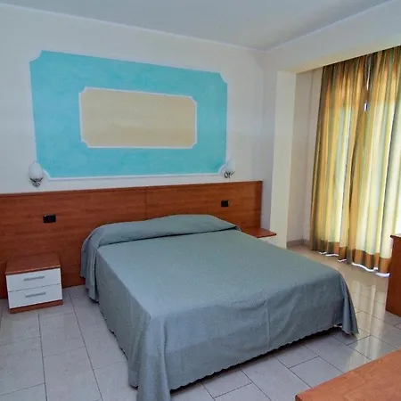 Pegaso Aparthotel 3*
