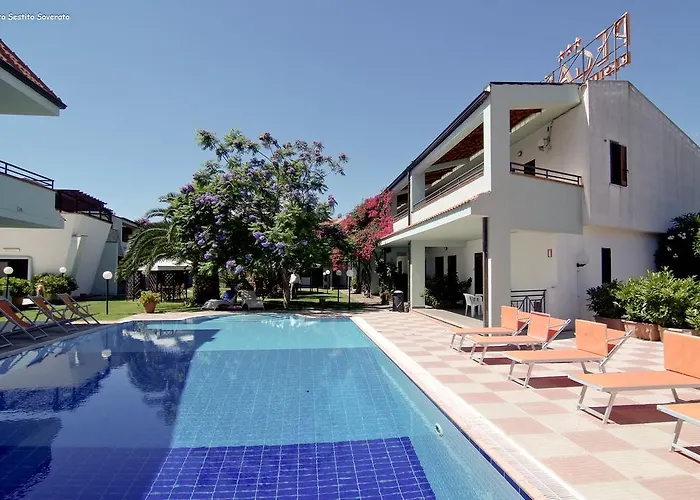 Pegaso 公寓式酒店 3*